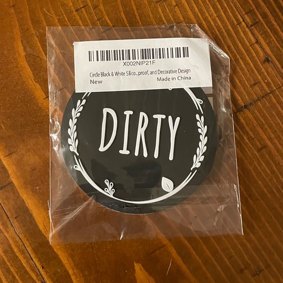 Circle Black & White Silicone Dishwasher Magnet Clean Dirty Sign, Double Sided - Picture 3 of 3